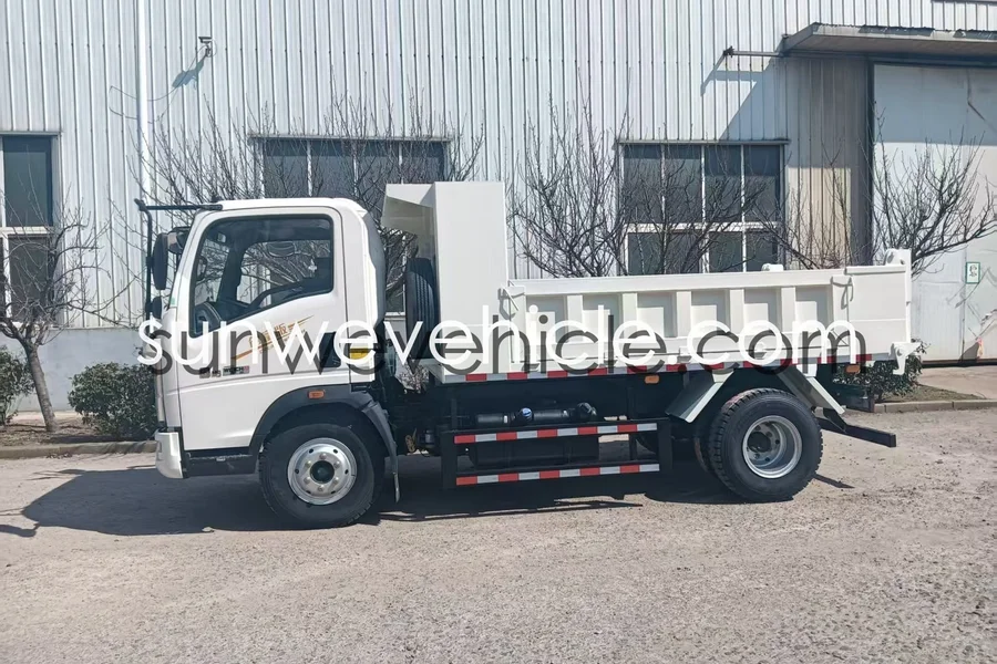 HOWO 4X2 5-Ton Dump Truck White 1880 Single Row