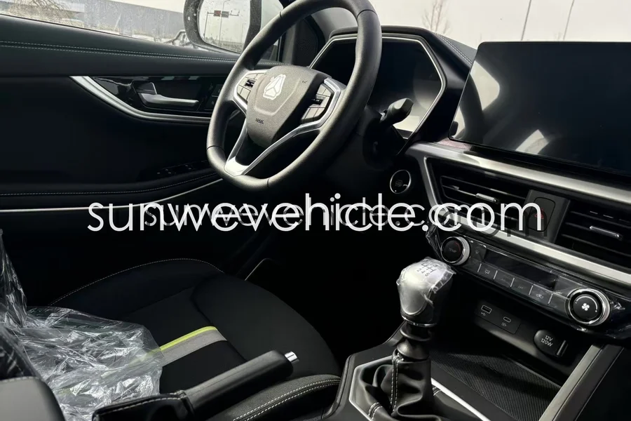 HOWO Pickup Truck White Manual 4x4