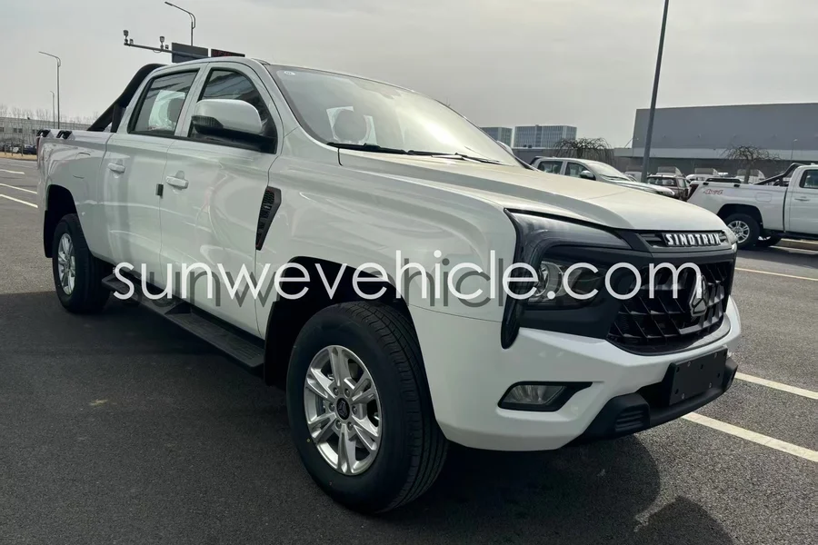 FOTON TUNLAND 4X4 Double Cab Pickup Truck