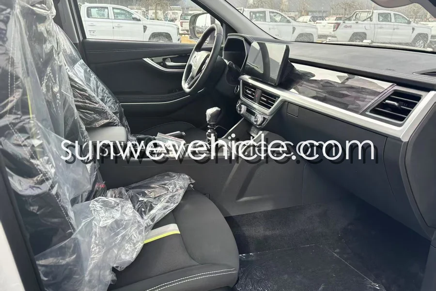 HOWO Pickup Truck White Manual 4x4