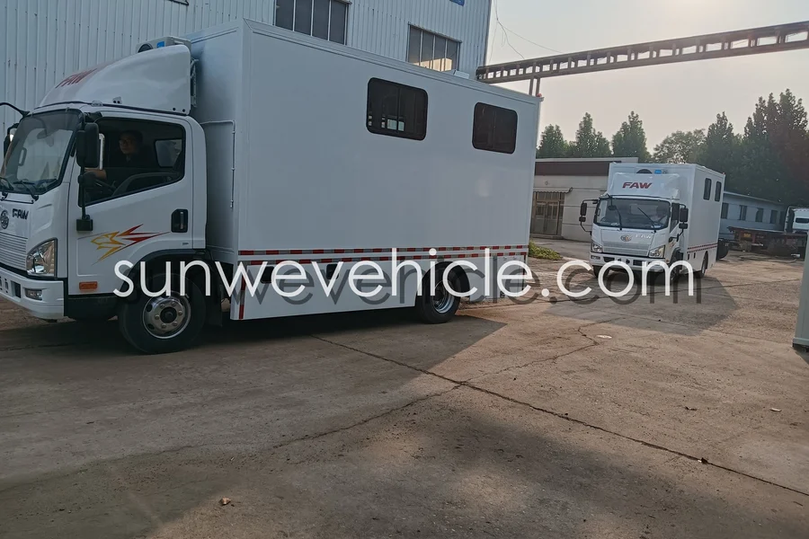 FAW Jiefang Tiger VR 4×2 Veterinary Medical Vehicle