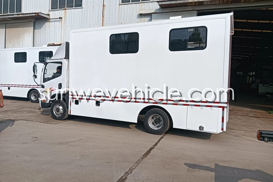 FAW Jiefang Tiger VR 4×2 Veterinary Medical Vehicle