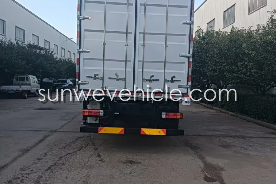 FAW Jiefang JK6 4×2 Mobile Medical Examination Vehicle