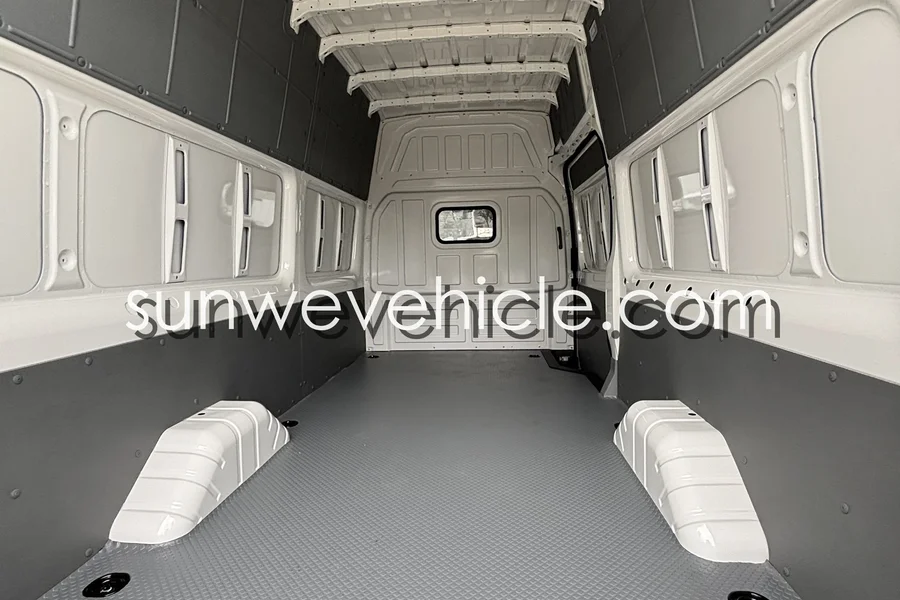 FOTON TOANO Cargo Van