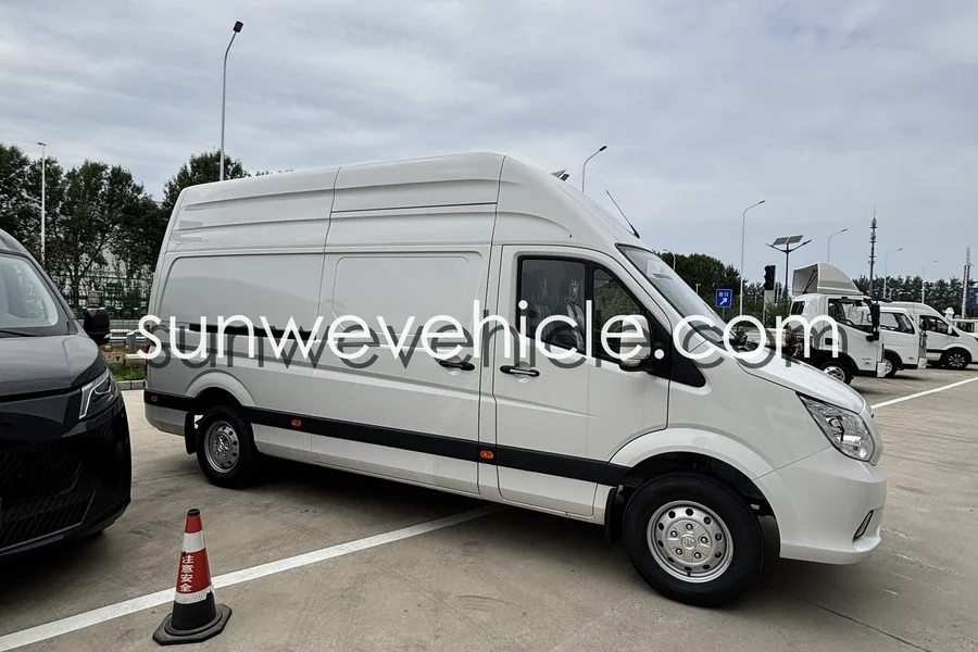 FOTON TOANO Cargo Van