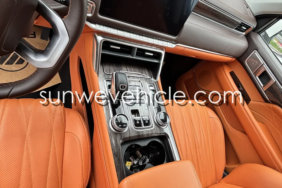 FOTON TUNLAND 4X4 Pickup Truck