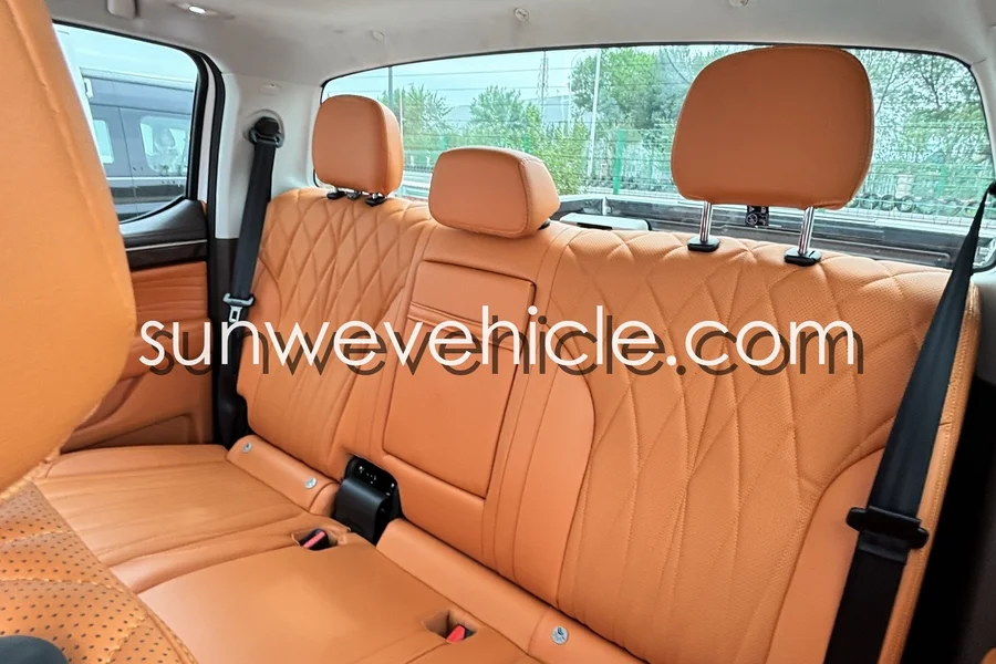 FOTON TUNLAND 4X4 Pickup Truck