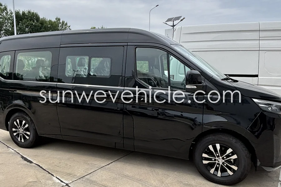 FOTON Black TOANO Truck