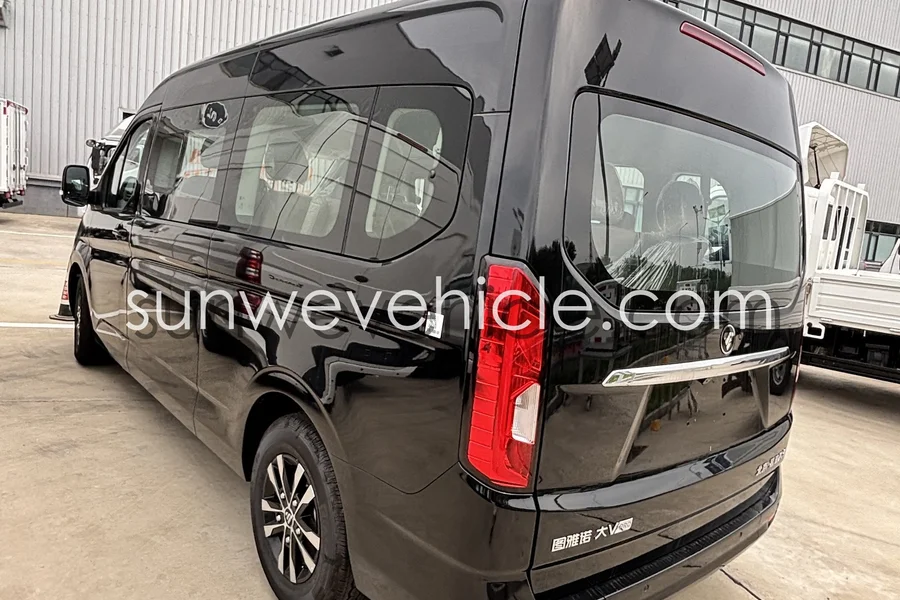 FOTON Black TOANO Truck