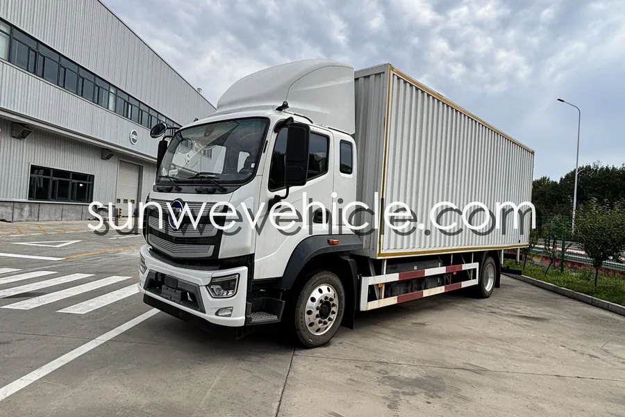 FOTON AUMARK 4x2 Box Truck