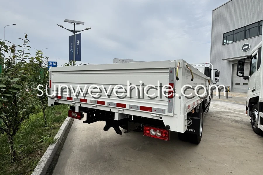 FOTON Flatbed Truck