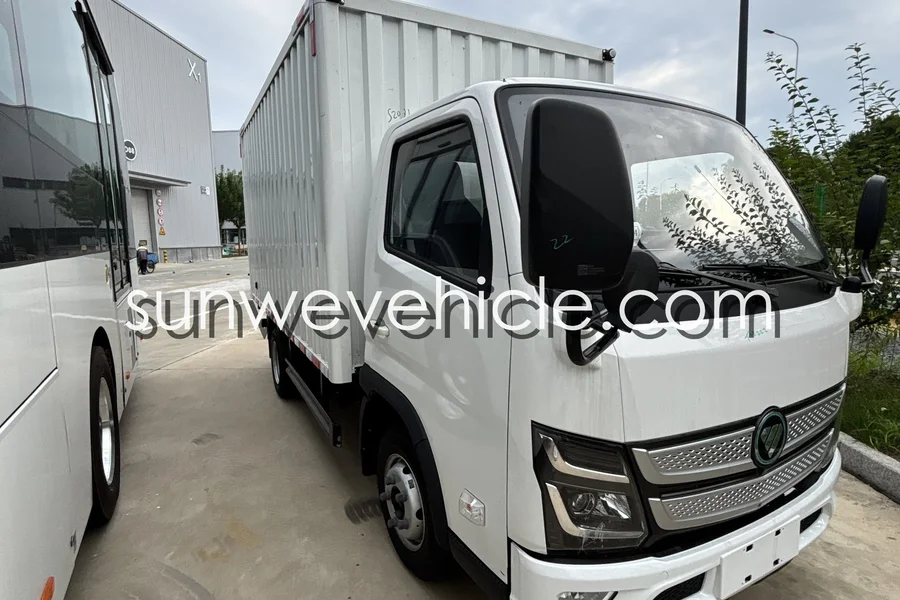 FOTON AUMARK Small Box Truck