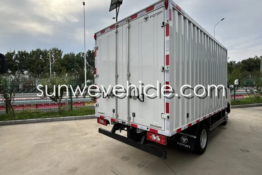 FOTON AUMARK Small Box Truck