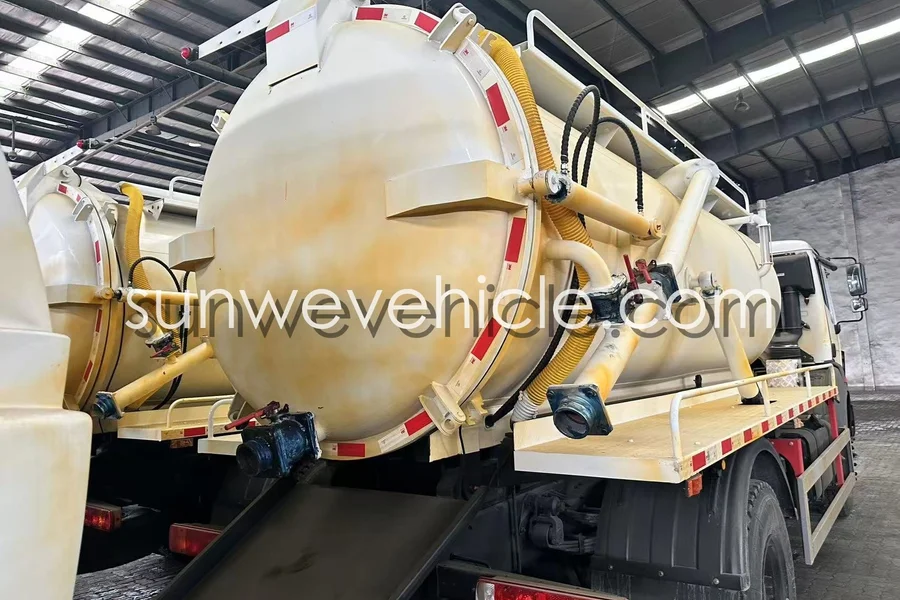 BEIBEN 4×2 10m³ 10000L Sewage Suction Truck