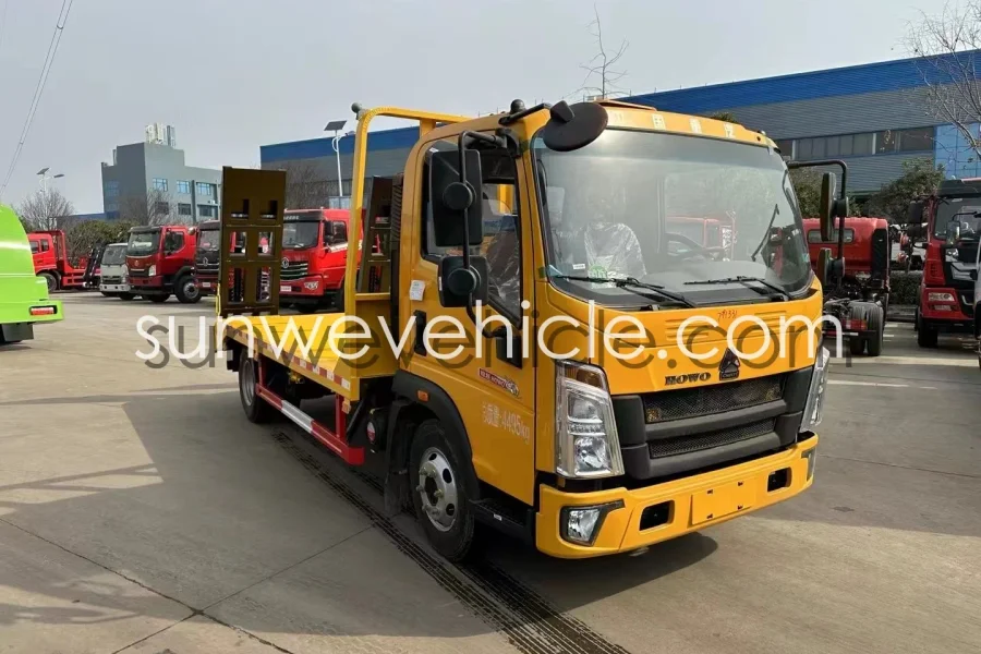 HOWO Flatbed Tow Truck